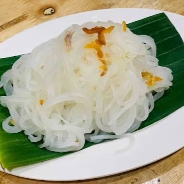 Steam thin rice Noodle.