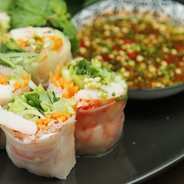 A12.Spicy Fresh Roll.