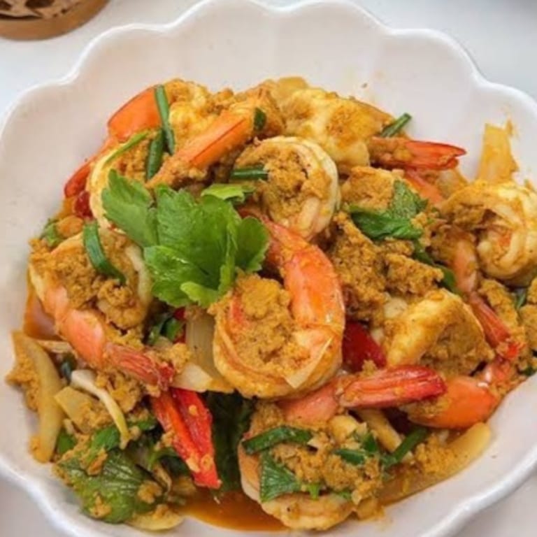 Delicious Yellow Curry Experience