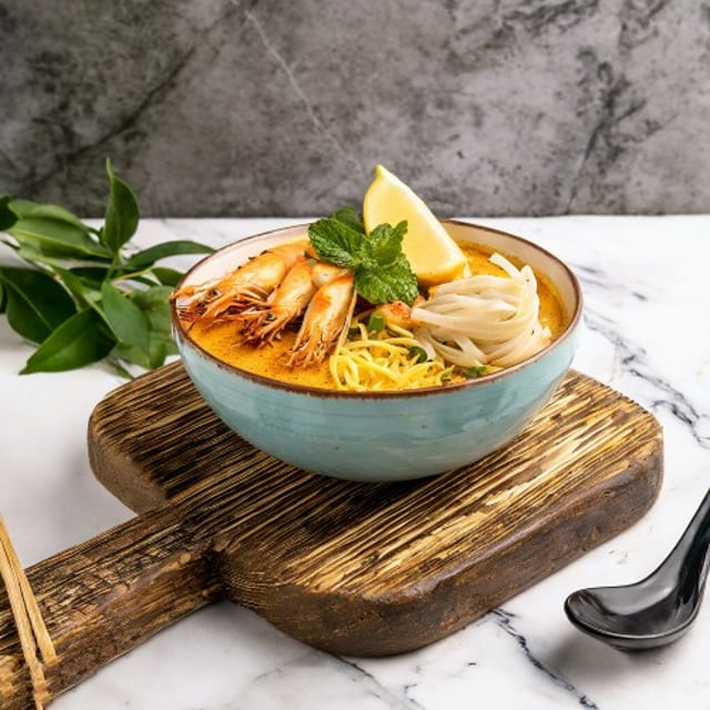 Tomyum Noodle Soup (With Coconut Milk).